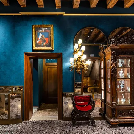 Palazzo Priuli 4*