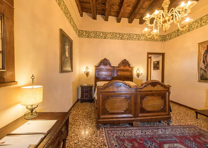 Palazzo Priuli 4*
