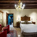 Palazzo Priuli فندق البندقية