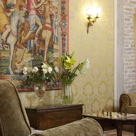 Palazzo Priuli 4*