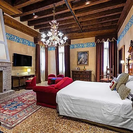 Отель Palazzo Priuli 4*