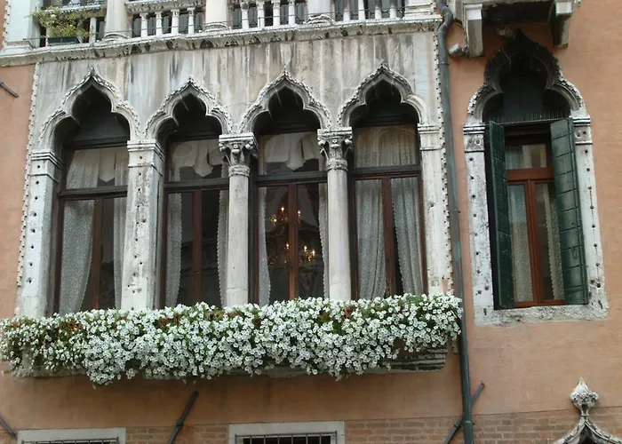 Отель Palazzo Priuli 4*