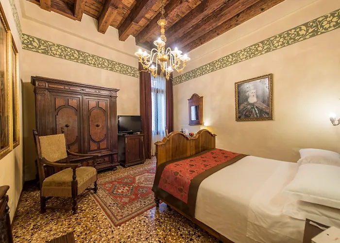 Palazzo Priuli Венеция