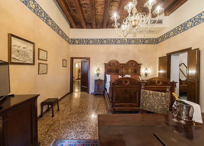 Отель Palazzo Priuli