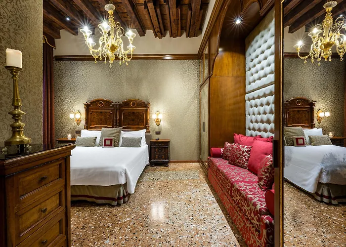 Отель Palazzo Priuli 4*