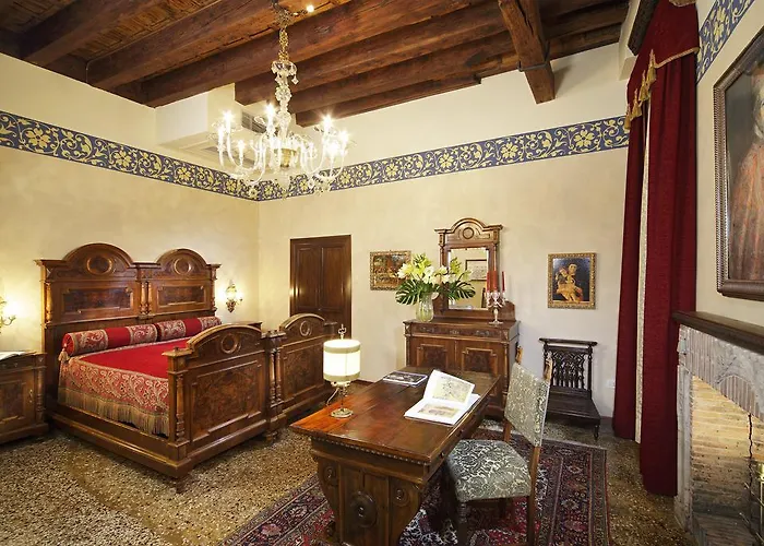 Palazzo Priuli 호텔