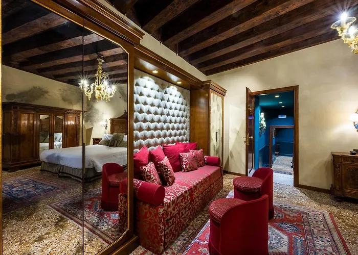 帕拉佐普瑞里酒店 4*