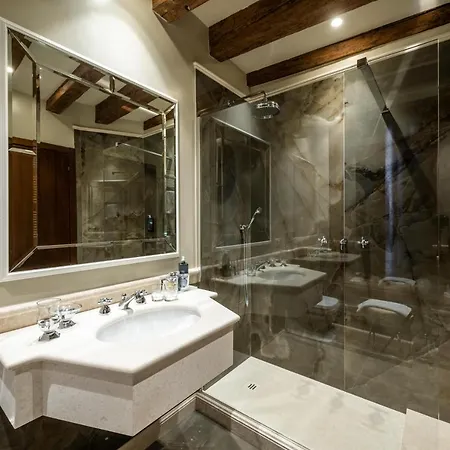 Ξενοδοχείο Palazzo Priuli 4*